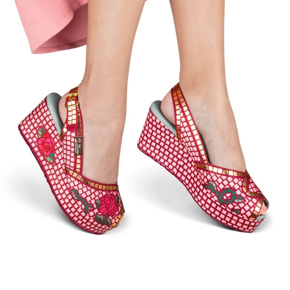 Chocolaticas® Mosaic Garden Women's Sandal - Picture 2 of 7